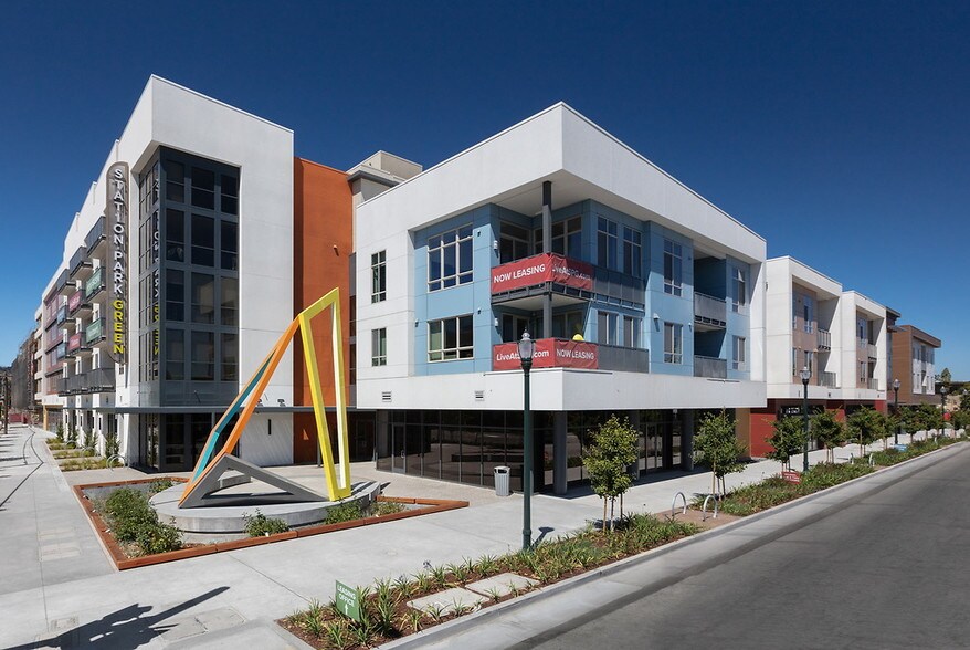 430 Station Park Cir S100, San Mateo, CA à louer - Photo du bâtiment - Image 1 de 79