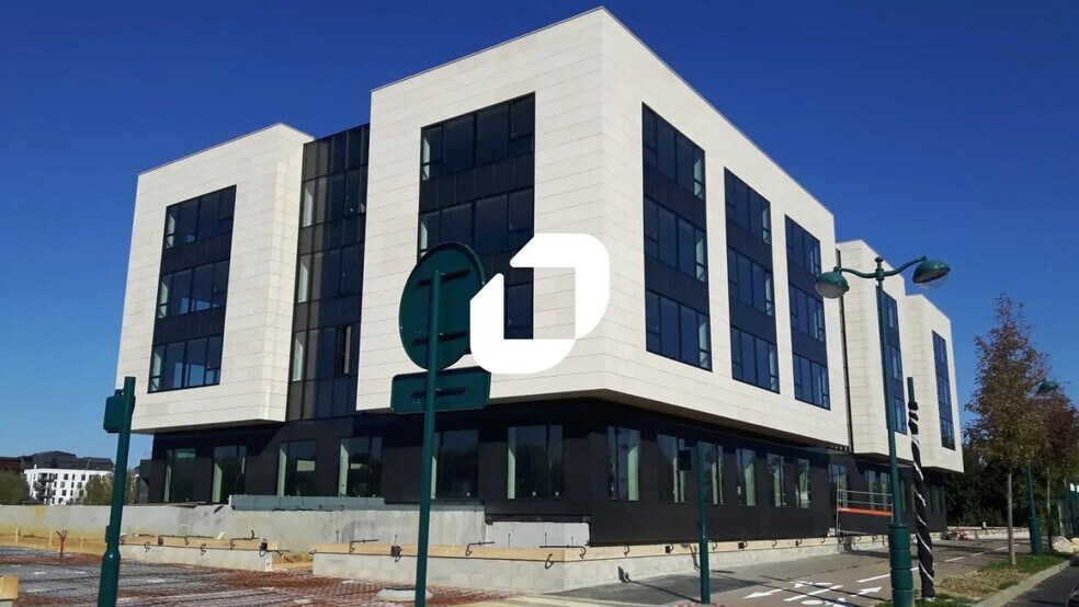 Office in Jossigny for sale - Building Photo - Image 3 of 13