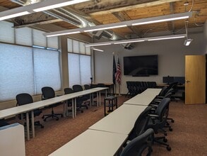 1213 Center St, Lansing, MI à vendre Photo intérieure- Image 1 de 27