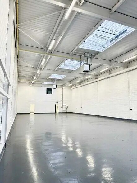 Flex dans Bonneuil-sur-Marne à louer - Photo du bâtiment - Image 3 de 6