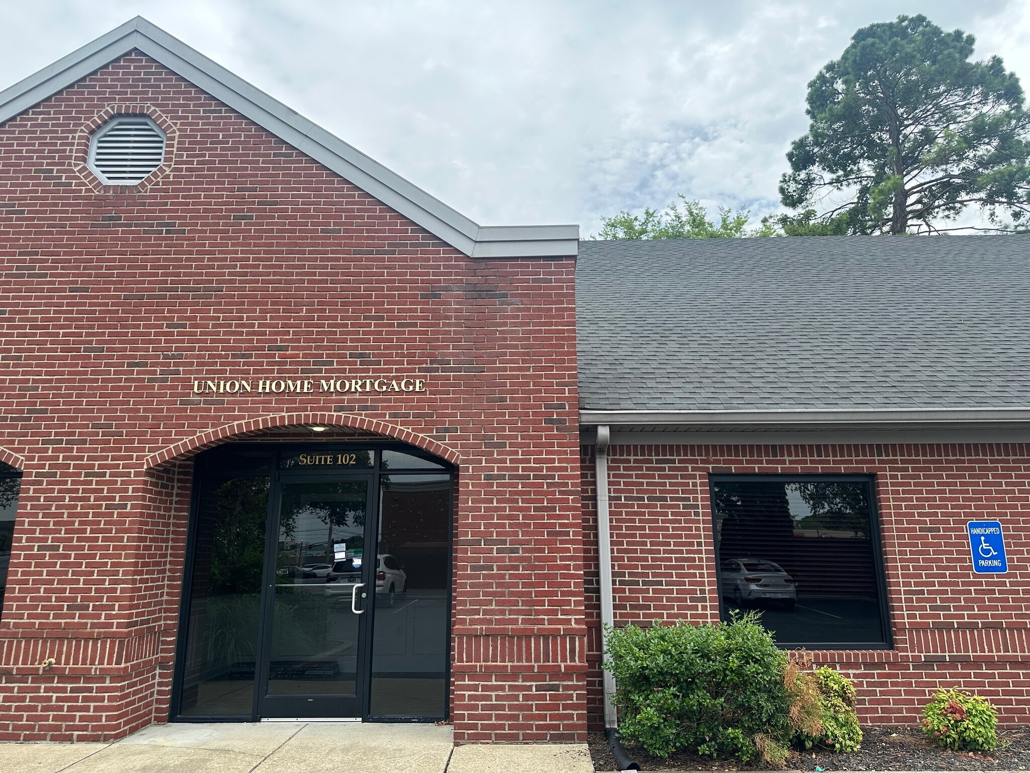 1011 Lehman Ave, Bowling Green, KY for lease Building Photo- Image 1 of 13