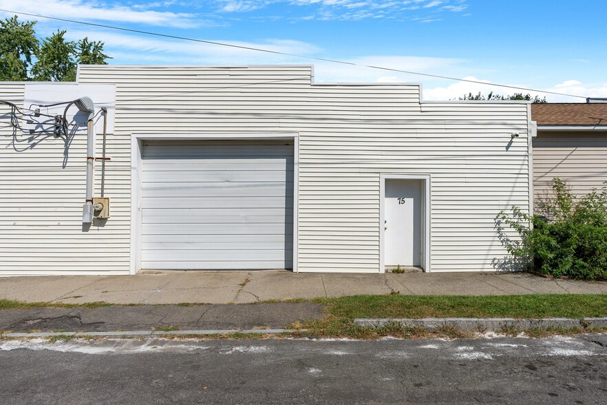 75 Jackson Ave, Cohoes, NY for lease - Building Photo - Image 3 of 32