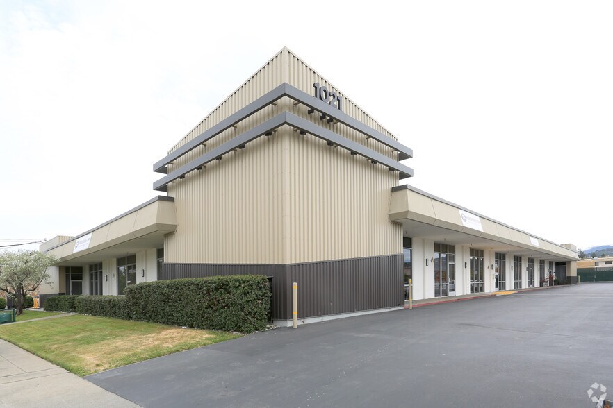 1021-1045 Howard Ave, San Carlos, CA à vendre - Photo du bâtiment - Image 2 de 20