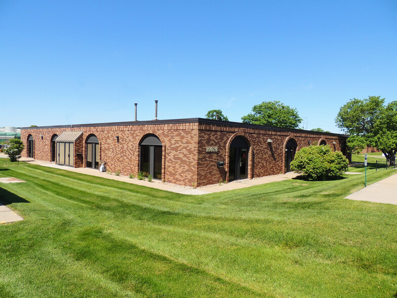 10828 Old Mill Rd, Omaha, NE for sale - Building Photo - Image 1 of 1