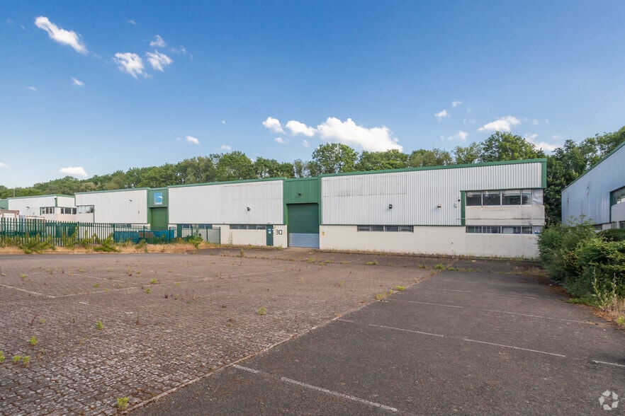 29-30 Lyveden Rd, Northampton for lease - Primary Photo - Image 1 of 4