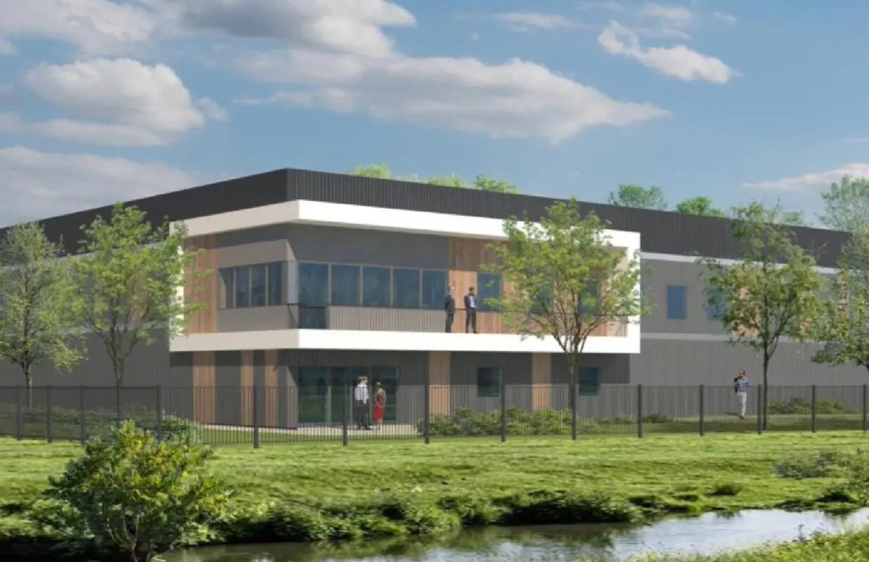 Local d'activités dans Persan à vendre Photo du bâtiment- Image 1 de 9