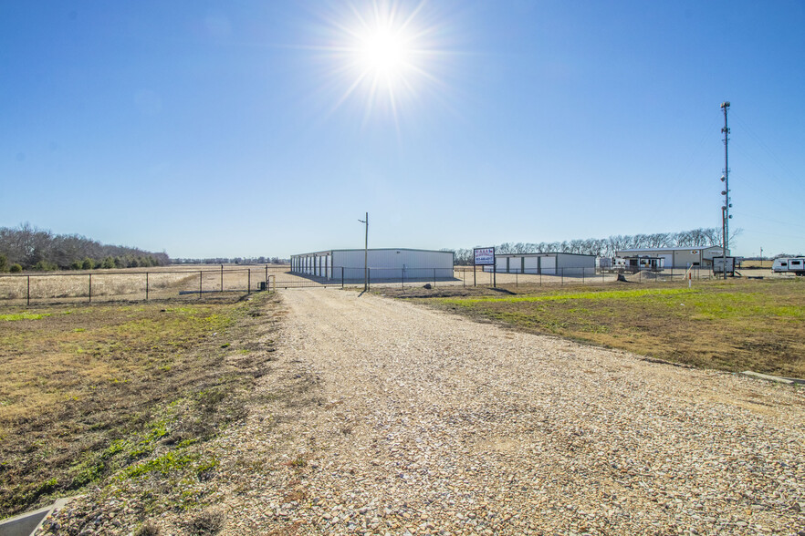 17838 US-82 Hwy, Honey Grove, TX à vendre - Photo du bâtiment - Image 3 de 5