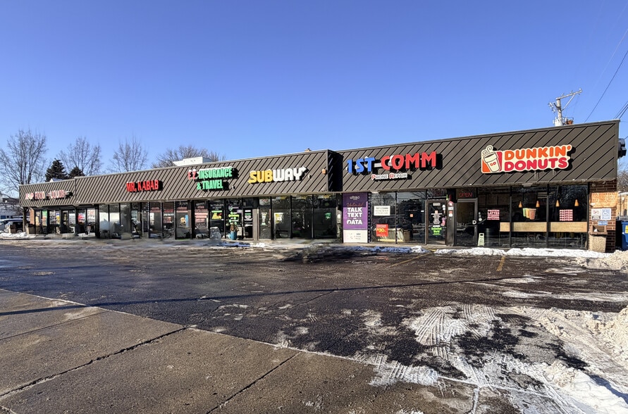 1954-1968 W Peterson Ave, Chicago, IL for lease - Building Photo - Image 2 of 7