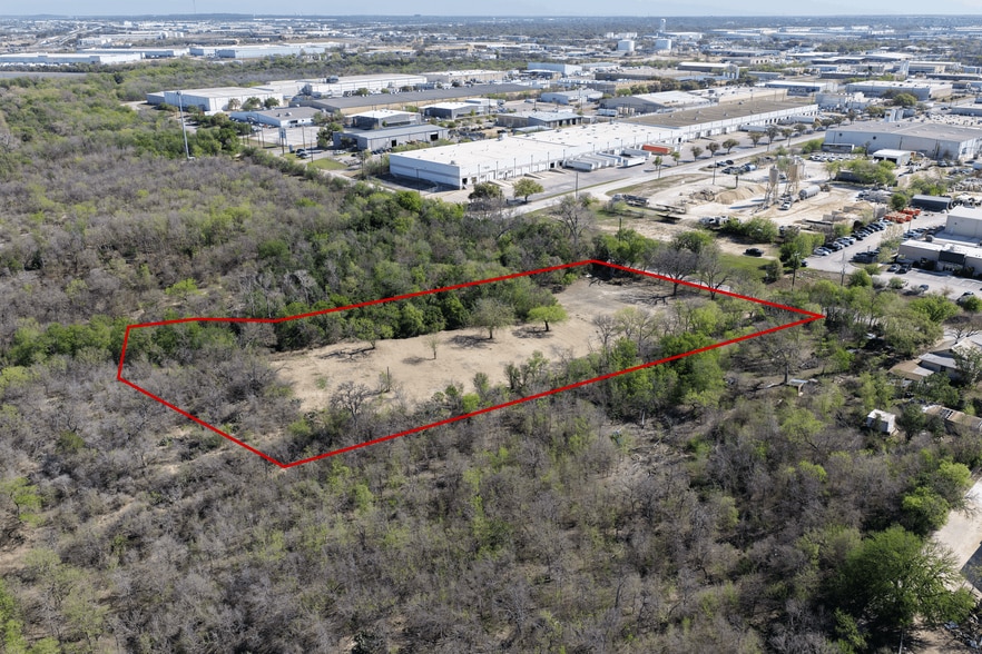 1027 Creekview Dr, San Antonio, TX for sale - Building Photo - Image 3 of 6