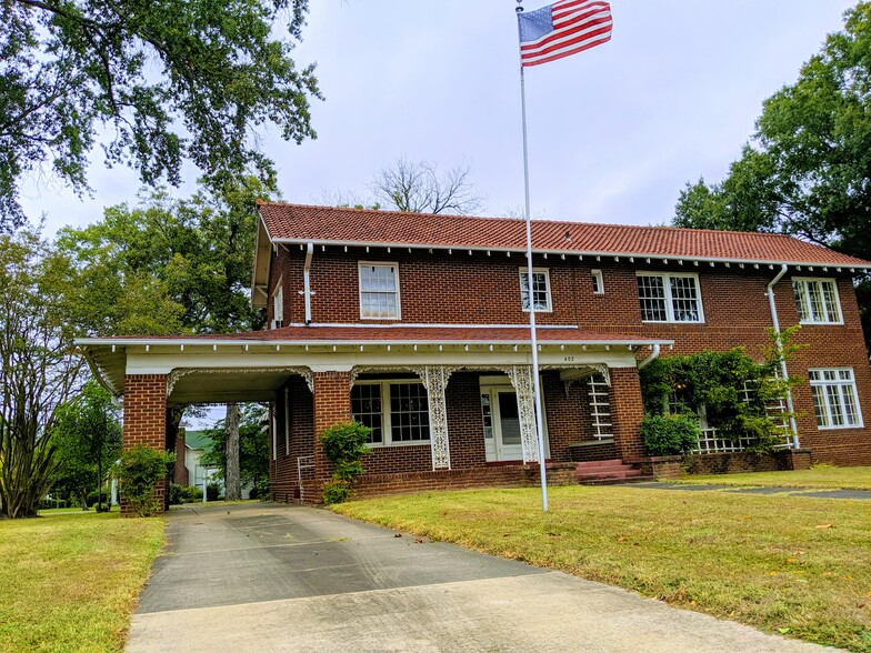 402 E Race St, Searcy, AR for sale - Primary Photo - Image 1 of 1