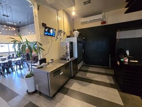 301 S Western Ave, Los Angeles, CA for lease Interior Photo- Image 2 of 10