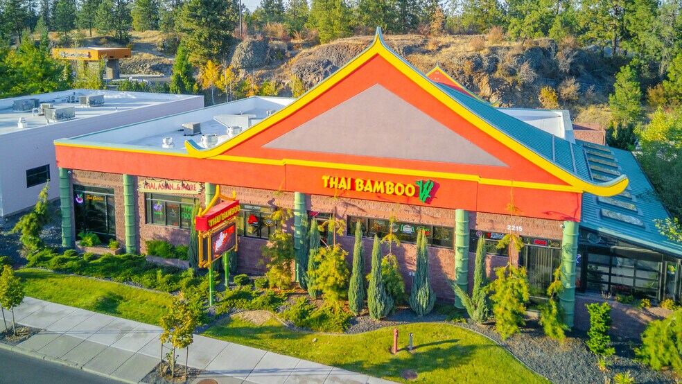 Thai Bamboo Portfolio portefeuille de 3 propriétés à vendre sur LoopNet.ca - Photo du bâtiment - Image 2 de 3