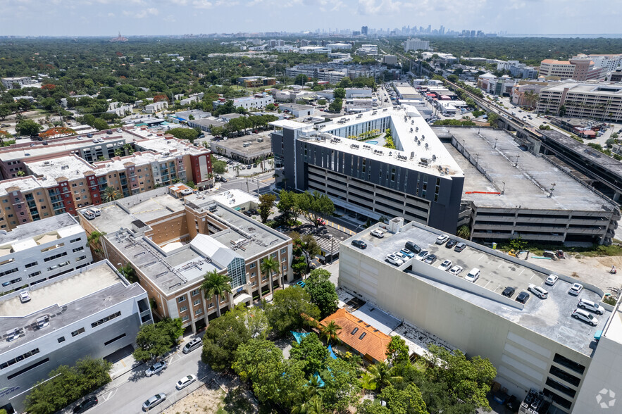 7090 SW 59th Pl, South Miami, FL for lease - Aerial - Image 2 of 6