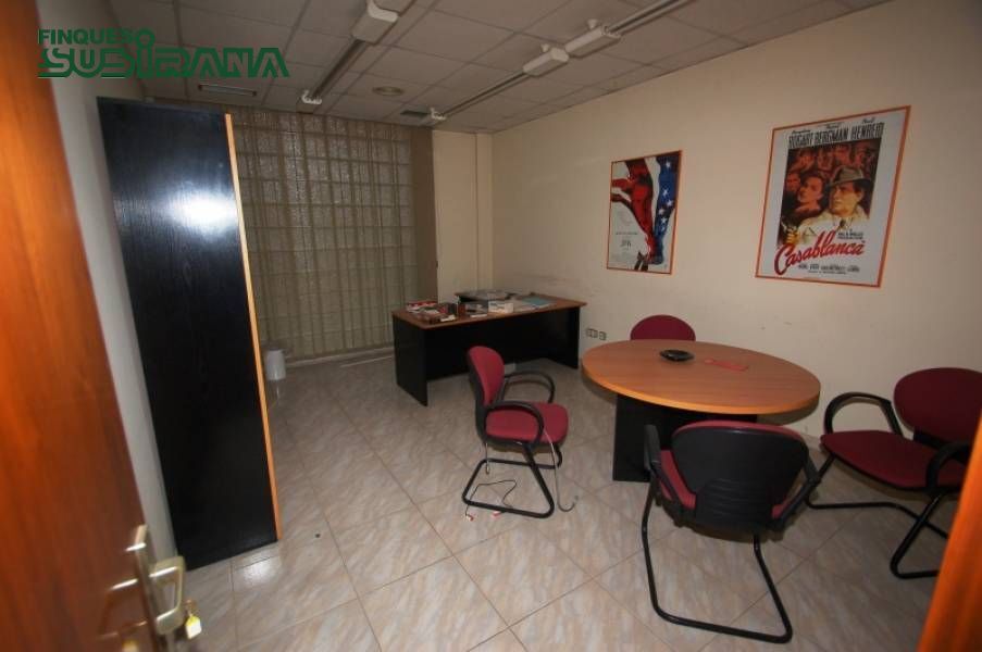 Igualada, BAR 08700 - - - Interior Photo - Image 2 of 13