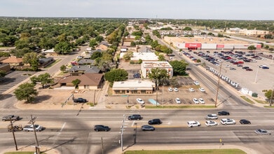 7402 University Ave, Lubbock, TX à louer Aérien- Image 2 de 4