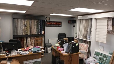 9-11 Hessle Rd, Hull for lease Interior Photo- Image 2 of 4