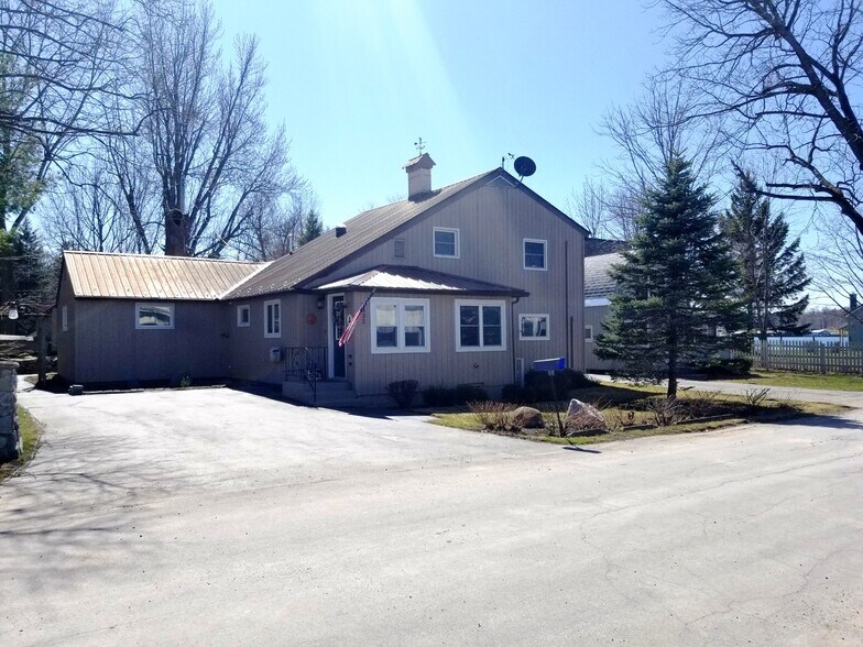 8465 Cornell Rd, Henderson, NY à vendre - Photo du bâtiment - Image 3 de 9