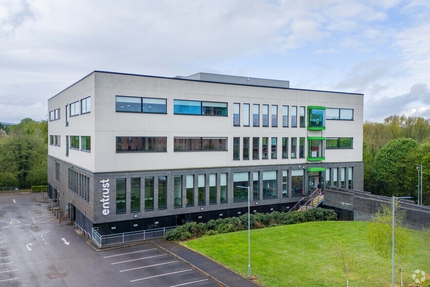 Lichfield Rd, Stafford à louer - Photo du bâtiment - Image 2 de 2