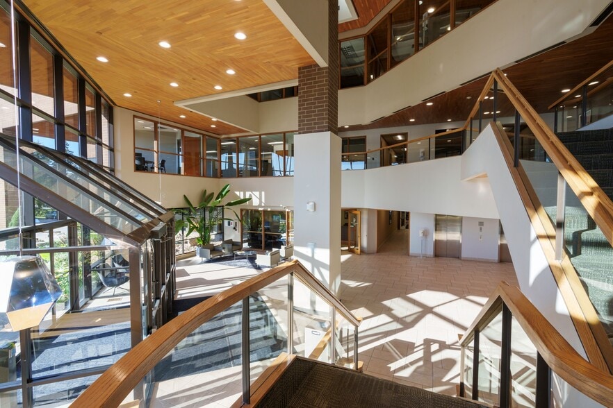 7550 France Ave S, Edina, MN à louer - Hall d’entrée - Image 2 de 8