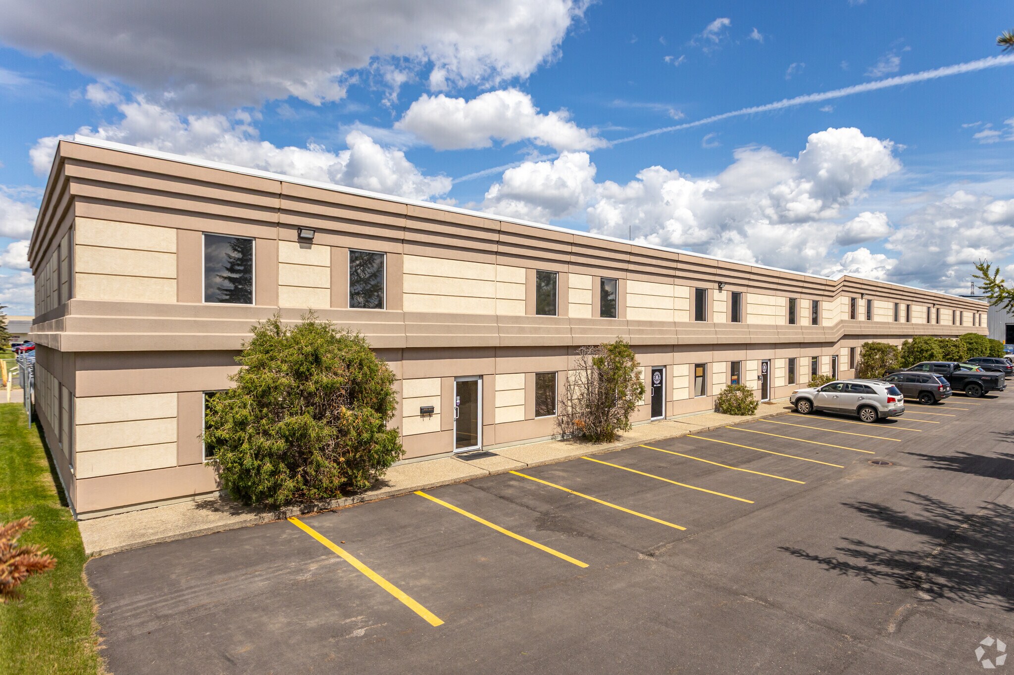 9532-9536 26 Ave NW, Edmonton, AB à vendre Photo principale- Image 1 de 1