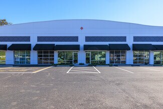 Plus de détails pour 6490 Hazeltine National Dr, Orlando, FL - Local d'activités, Industriel à louer