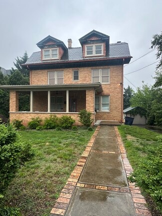 Plus de détails pour 2319 Avenham Ave SW, Roanoke, VA - Multi-résidentiel à vendre