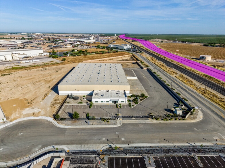 6850 New Kapittel Ct, Shafter, CA à vendre - Photo du bâtiment - Image 3 de 7