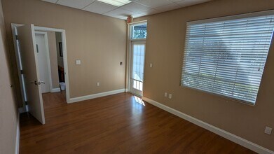 1817 Crescent Blvd, Orlando, FL for lease Interior Photo- Image 2 of 5