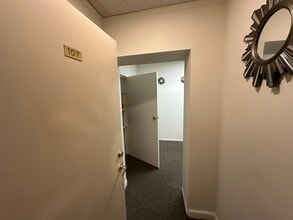 246 Mineola Blvd, Mineola, NY for lease Interior Photo- Image 2 of 7