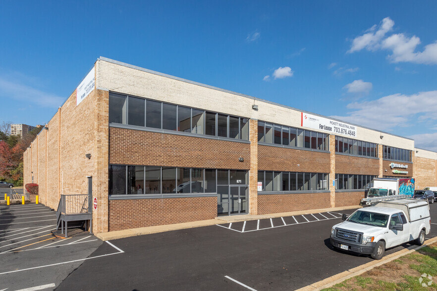 841-881 S Pickett St, Alexandria, VA for lease - Building Photo - Image 3 of 7