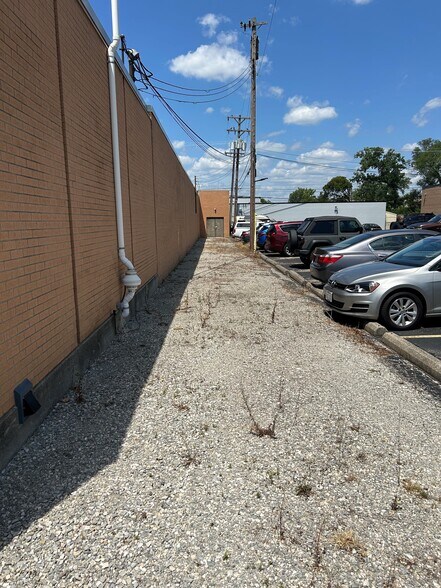 3190 Kettering Blvd, Dayton, OH à louer - Photo du bâtiment - Image 3 de 3
