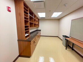 500 Remington Rd, Schaumburg, IL for lease Interior Photo- Image 1 of 12