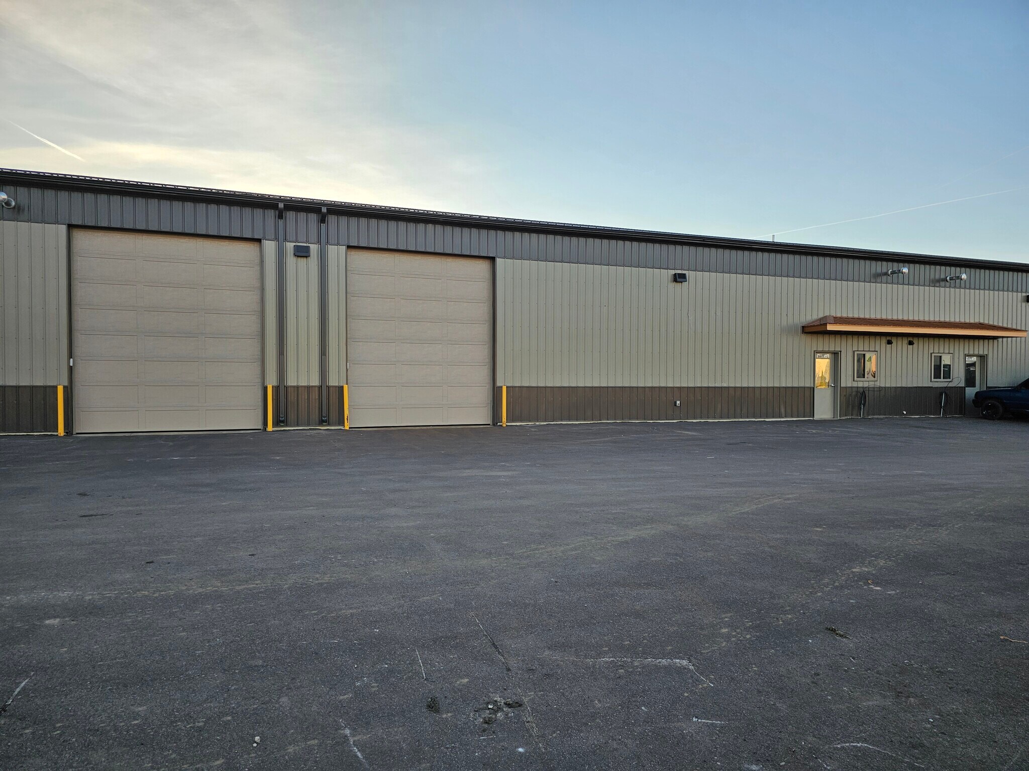 2000 E Manville Street, Tea, SD for lease Primary Photo- Image 1 of 10