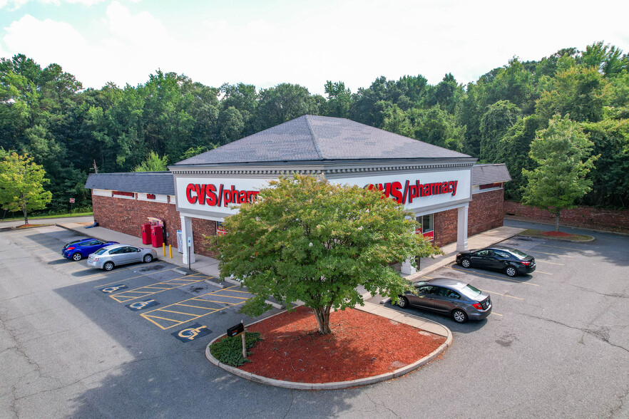 7590 Staples Mill Rd, Richmond, VA for sale - Building Photo - Image 1 of 1