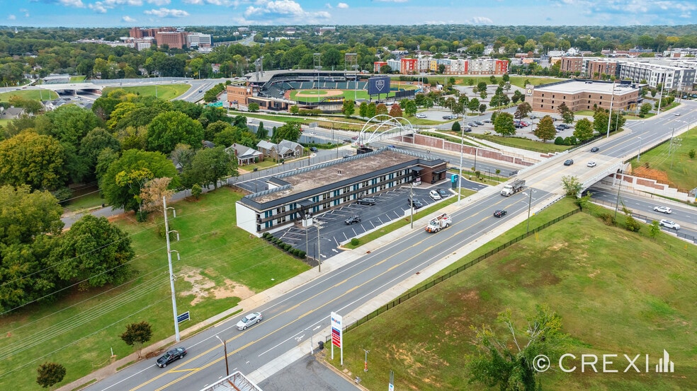 200 S Broad St, Winston-Salem, NC for sale - Building Photo - Image 2 of 22