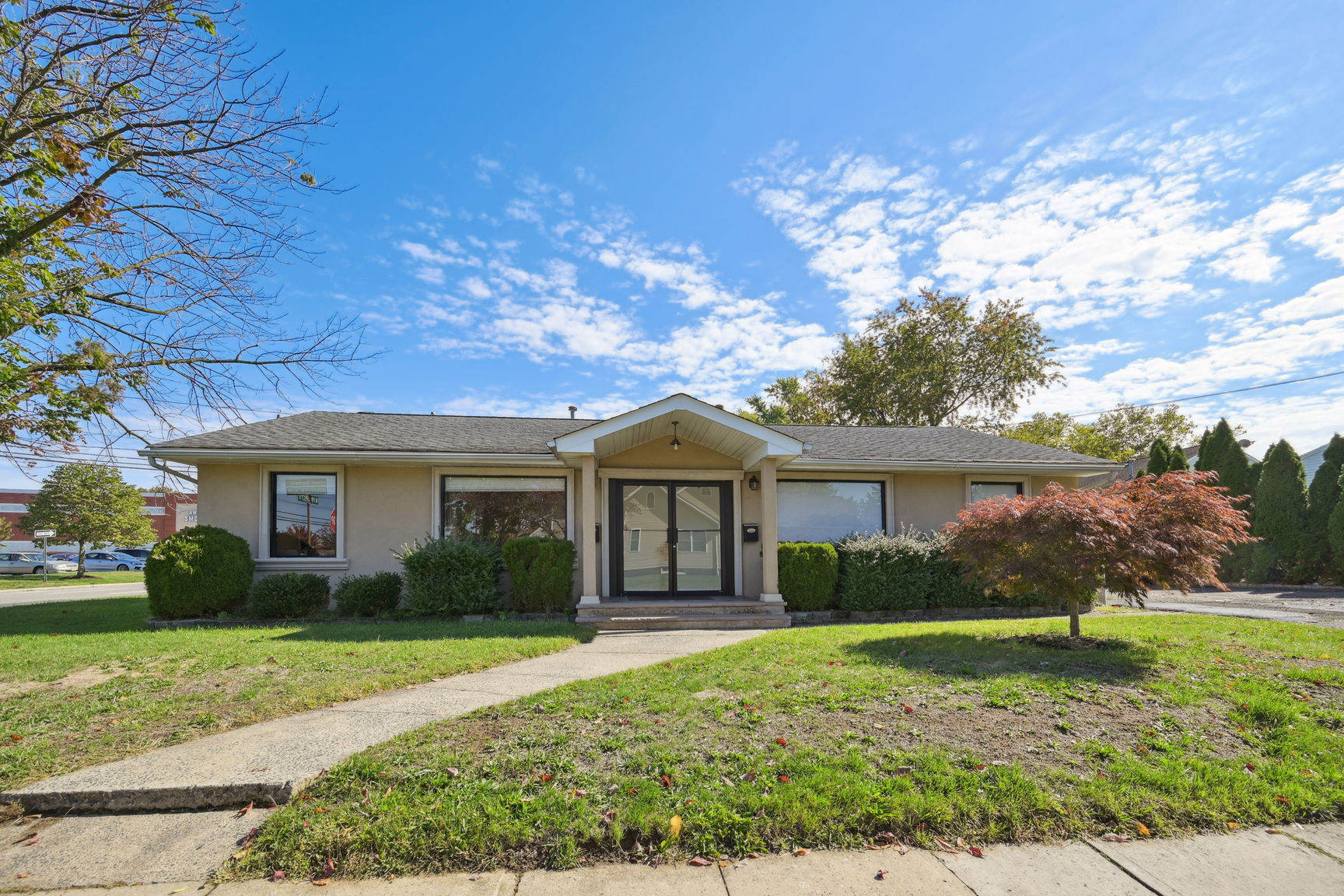 27 W Prospect St, East Brunswick, NJ à vendre Photo principale- Image 1 de 1