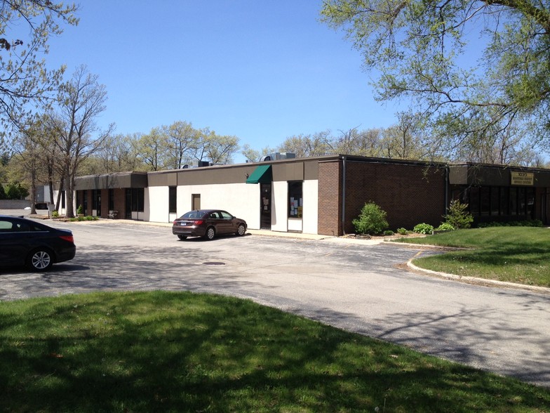 1030 Hastings St, Traverse City, MI for lease - Primary Photo - Image 1 of 5