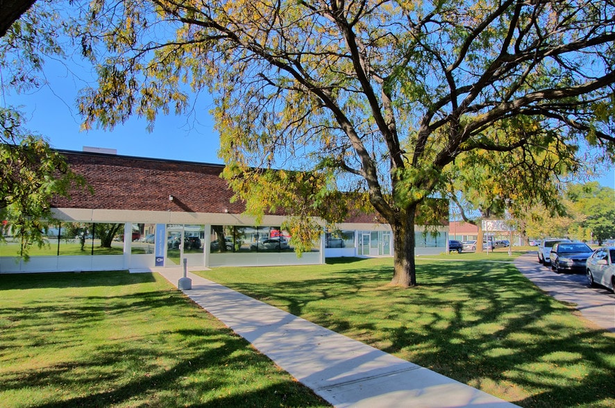 2205-2291 Ave 46th, Montréal, QC for sale - Building Photo - Image 1 of 1