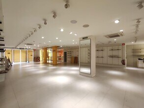 Retail in Manresa, Barcelona for lease Interior Photo- Image 1 of 13