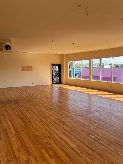 7600 Melrose Ave, Los Angeles, CA à louer Photo intérieure- Image 1 de 11