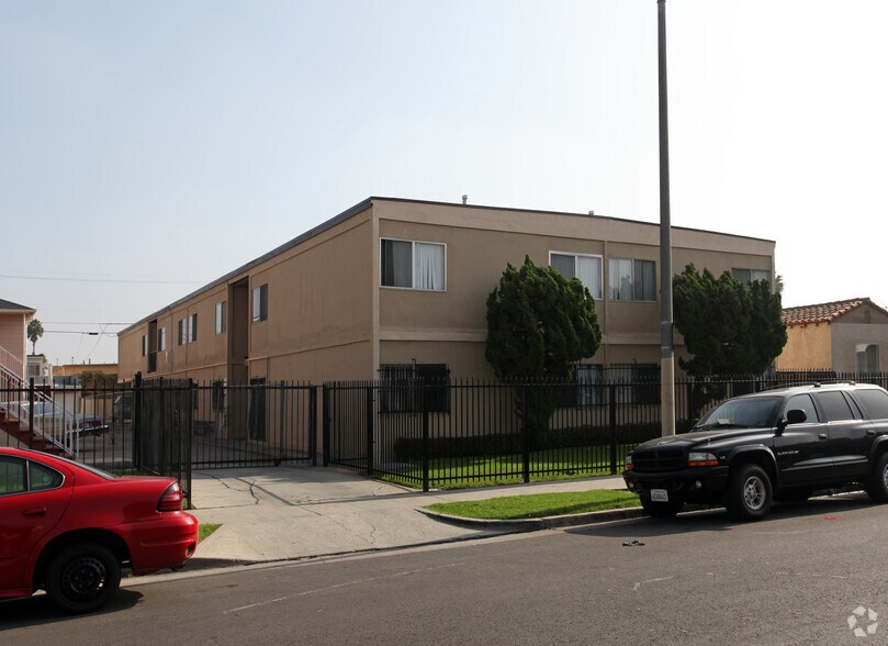 6550 Brynhurst Ave, Los Angeles, CA à vendre - Photo principale - Image 1 de 2
