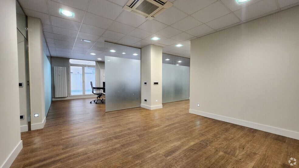 Immeuble residentiel dans Madrid, Madrid à vendre - Photo intérieure - Image 1 de 1