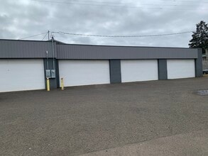201 NE Polk Station Rd, Dallas, OR for lease Building Photo- Image 2 of 7