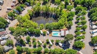 Plus de détails pour 130 Gilmore Rd, Red Bluff, CA - Multi-résidentiel à vendre