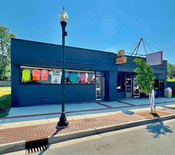6625 Kennedy Ave, Hammond, IN à vendre - Photo du bâtiment - Image 1 de 3