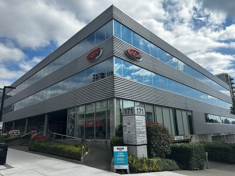 171 W Esplanade, North Vancouver, BC for lease Building Photo- Image 1 of 1