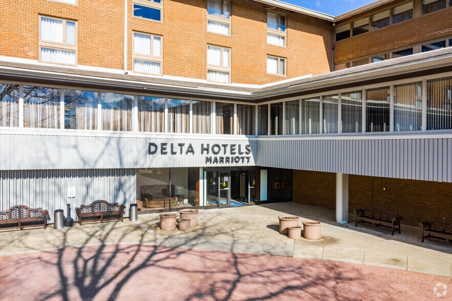 5100 Falls. Rd, Baltimore, MD à vendre - Photo du bâtiment - Image 3 de 5