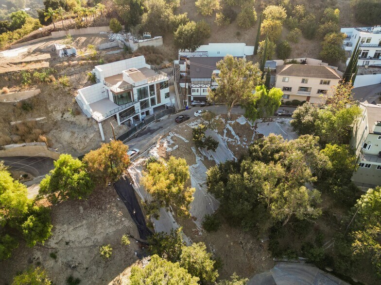 3969 Oakfield Dr, Sherman Oaks, CA à vendre - Aérien - Image 2 de 4