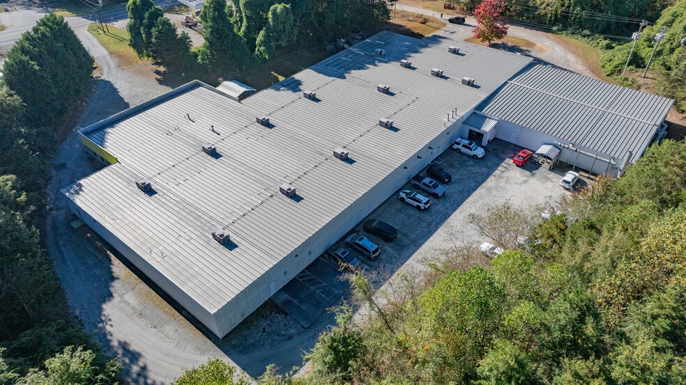 371 I40 Access Rd, Hildebran, NC à vendre - Photo du bâtiment - Image 2 de 7