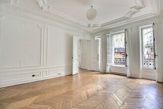 62 Rue De Maubeuge, Paris for lease Interior Photo- Image 2 of 6